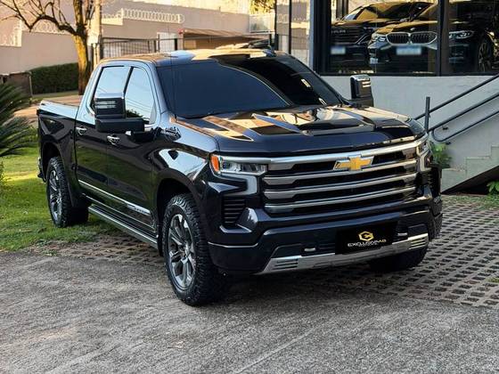 CHEVROLET SILVERADO 5.3 V8 GASOLINA 1500 HIGH COUNTRY 4X4 AUTOMÁTICO CHEVROLET SILVERADO 5.3 V8 GASOLINA 1500 HIGH COUNTRY 4X4 AUTOMÁTICO
